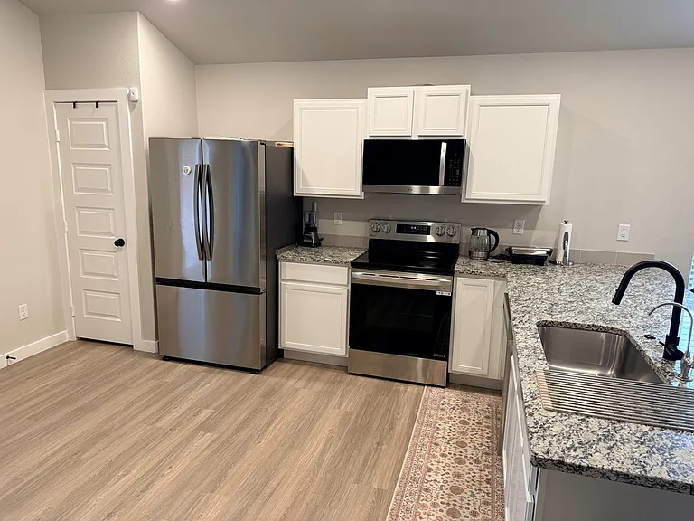2808 Longfellow Rd — Photo 8