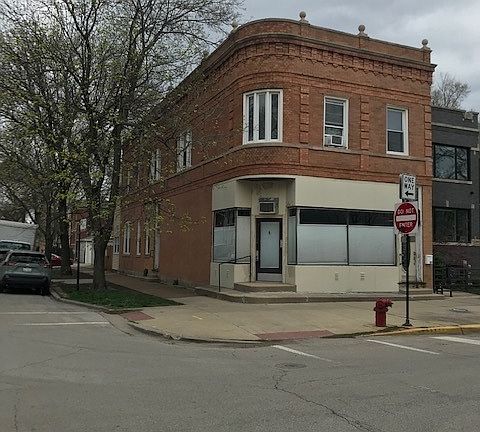 2nd image of 2158 W Barry Ave