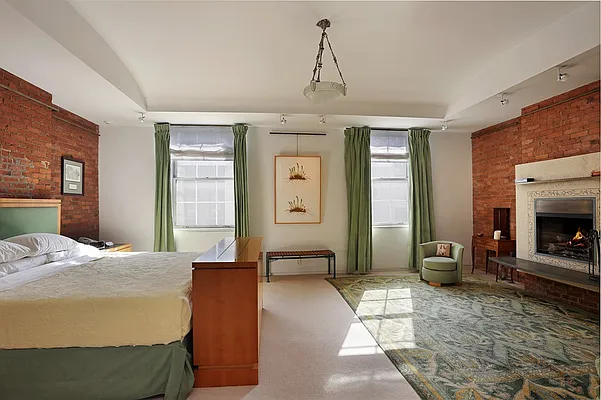 Sold by Corcoran | media 16