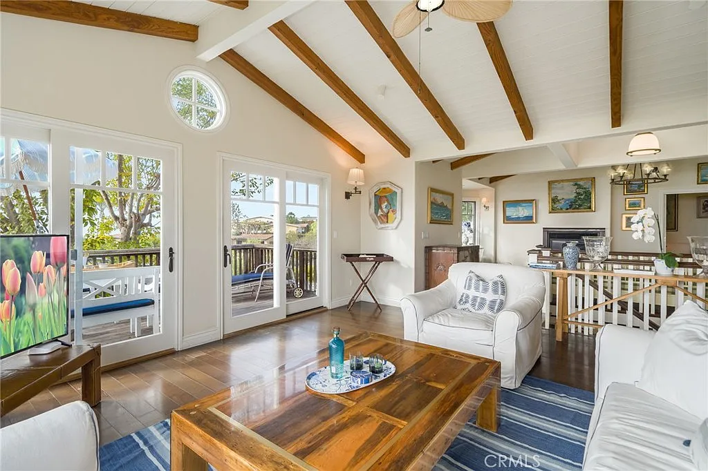 3 bed, 3.5 bath, 2712 sqft, $14,500 — Photo 3