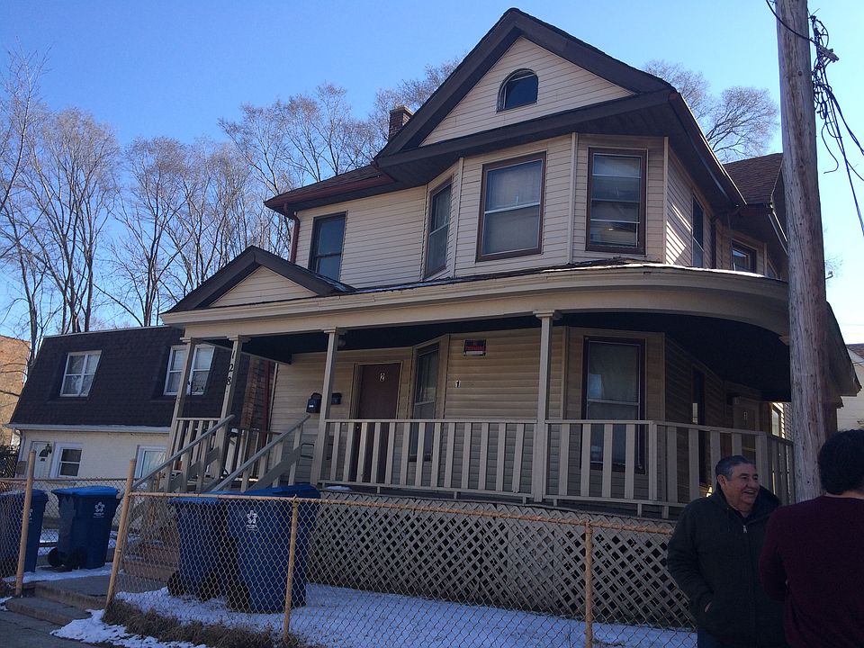 1st image of 128 S Lasalle St