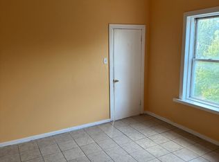 1002 W 51st St #2R, Chicago, IL 60609