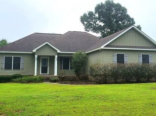 224 Sandalwood Cir, Statesboro, GA 30458