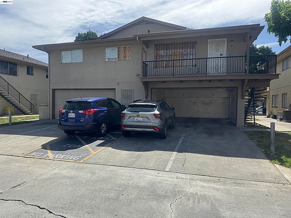 2nd image of 2300 Peppertree Way APT 4