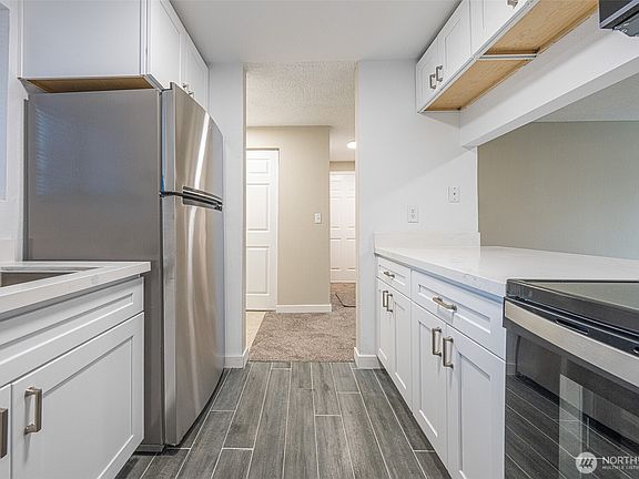 4th image of 3302 I Street NE #B103