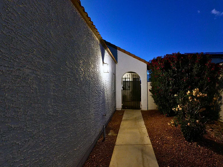 7804 Sparkle Ave — Photo 5
