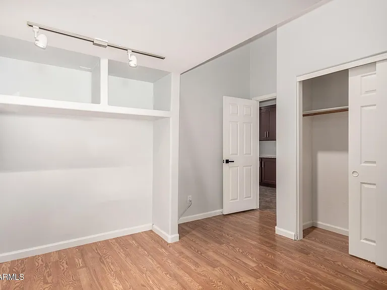1625 E Montoya Ln — Photo 31