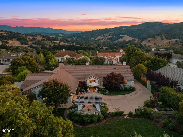 211 Valhalla Dr, Solvang, CA 93463