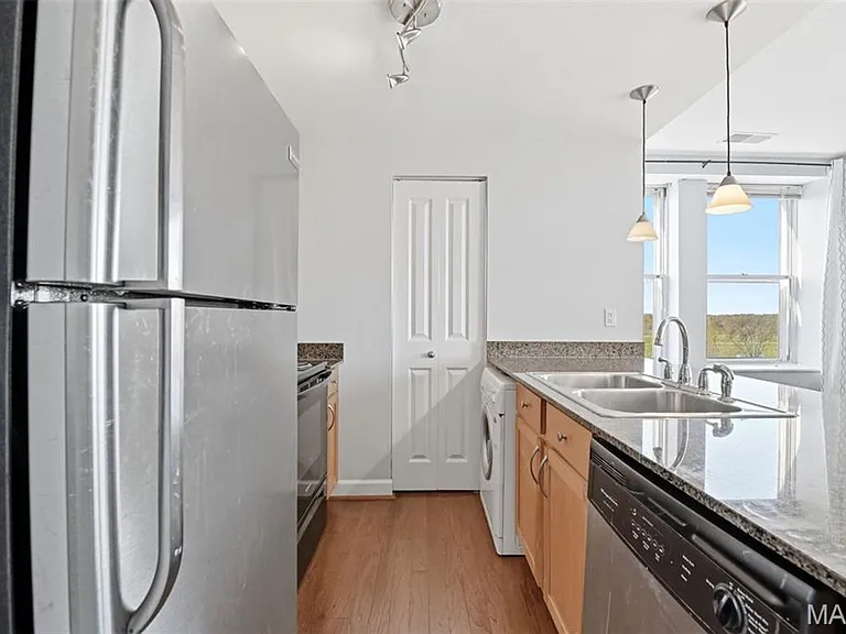 5330 Pershing Ave #807 — Photo 5