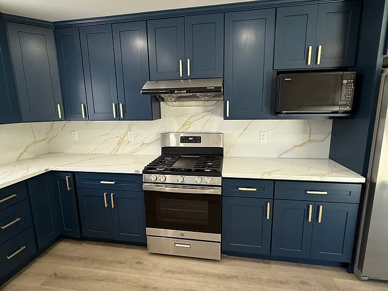 4765 Serra Ave — Photo 12