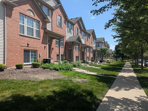 3rd image of 485 Conservatory Ln #485