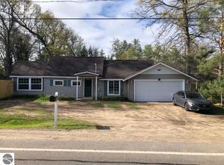 2948 E Michigan Hwy, Roscommon, MI 48653