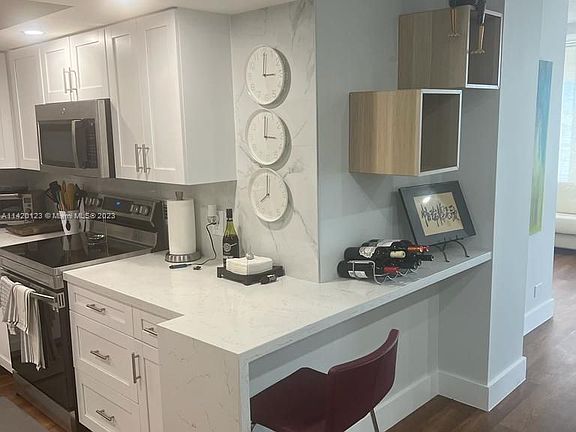 4th image of 1001 91st St APT 706