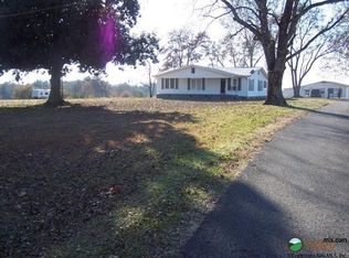 33 Lindsey St, Albertville, AL 35950