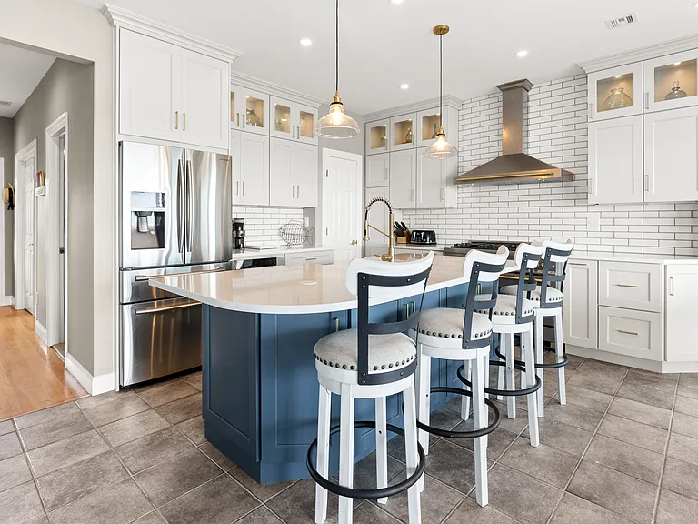 863 Dune Rd — Photo 9