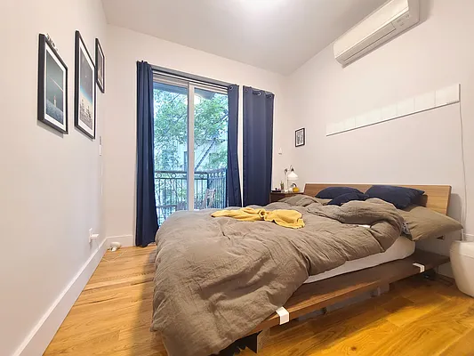 Rented by Dwelling NY Realty Inc | media 6