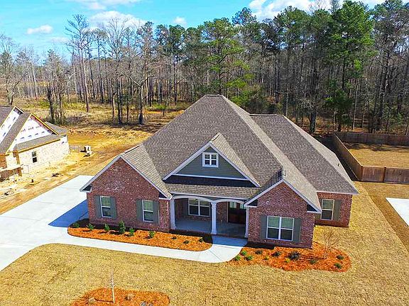 5th image of 210 Woodlands Blvd