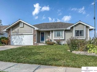 1406 N 158th Ave, Omaha, NE 68118