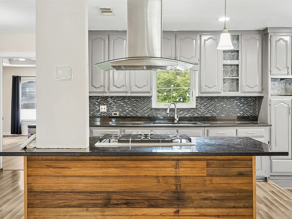 1st image of 3411 Gibsondell Ave