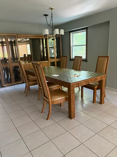 3 bed, 2000 sqft, $3,400 — Photo 2