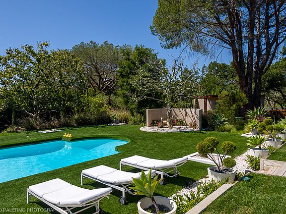 5th image of 835 San Ysidro Ln