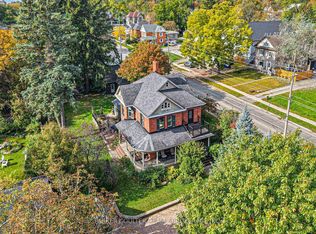 102 Clapperton St, Barrie, ON L4M3G2