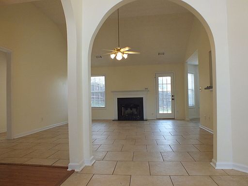 4th image of 845 Chatham Park Dr