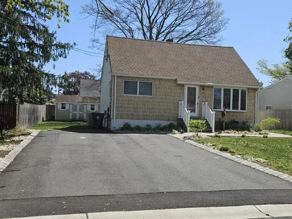15 N Pennington Rd, New Brunswick, NJ 08901