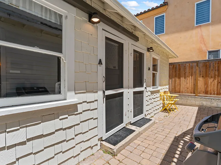 127 Agate Ave #A — Photo 7