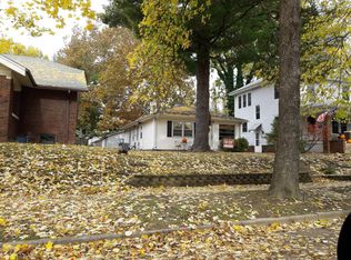 649 W Vine St, Springfield, IL 62704