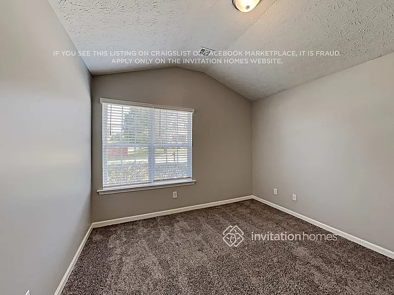 1317 Kent Mnr — Photo 16