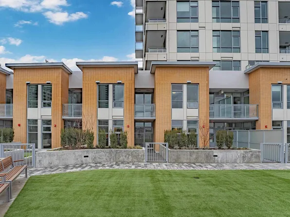 618 Carnarvon St #205, New Westminster, BC V3M 0N9