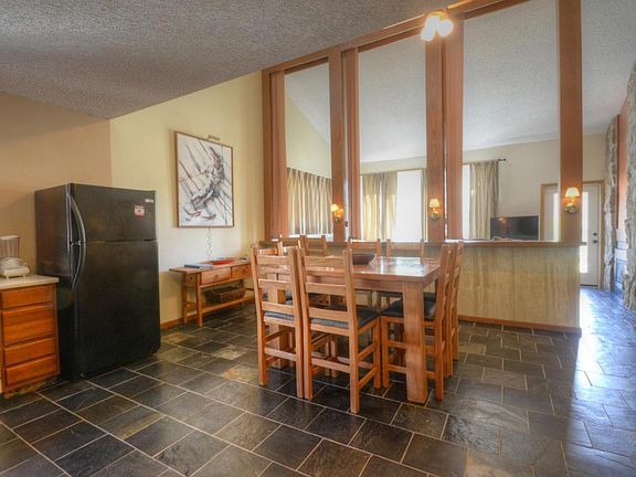 4th image of 96 Mountainside Dr #39