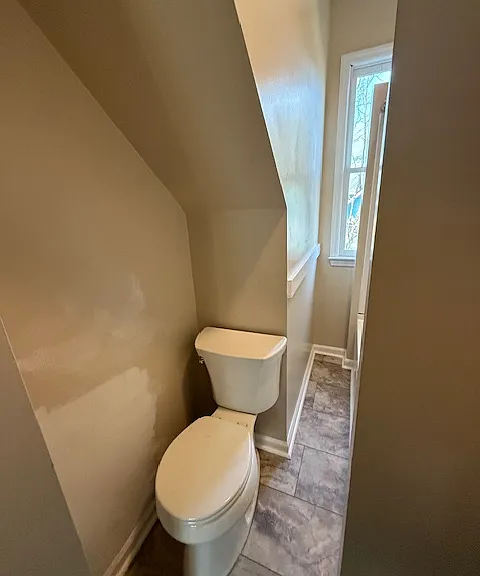 614 S Mendenhall St #C — Photo 5