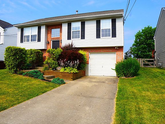 3rd image of 9168 Hawksridge Dr