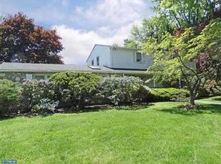 3859 Sheffield Dr, Huntingdon Valley, PA 19006