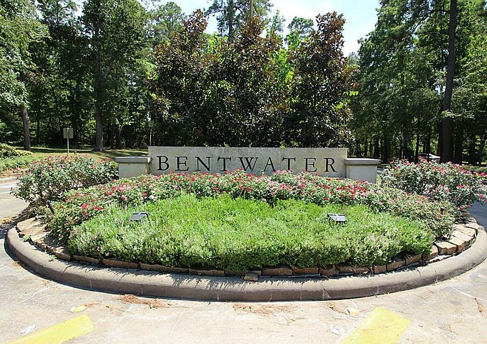 This is the entrance to Bentwater Subdivision