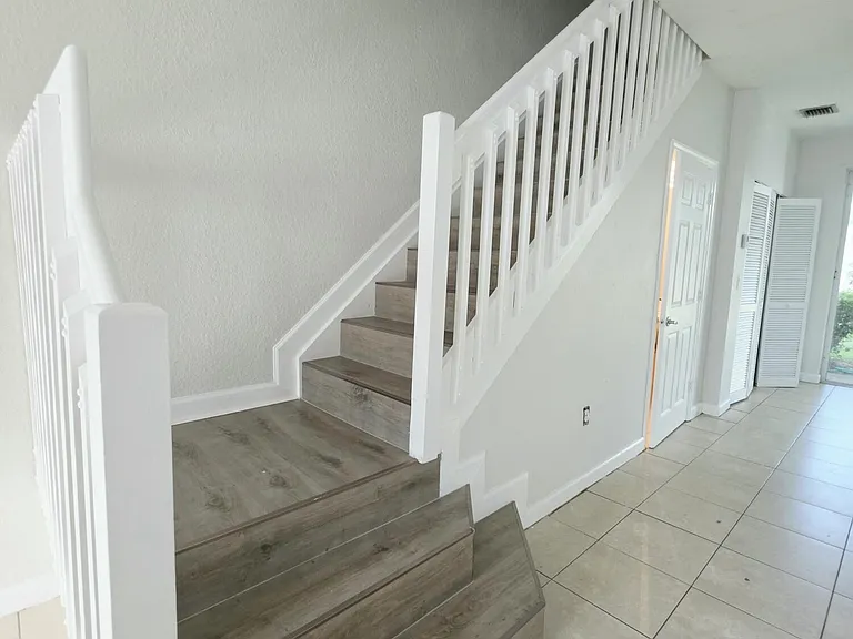 4154 Napoli Lake Dr — Photo 8