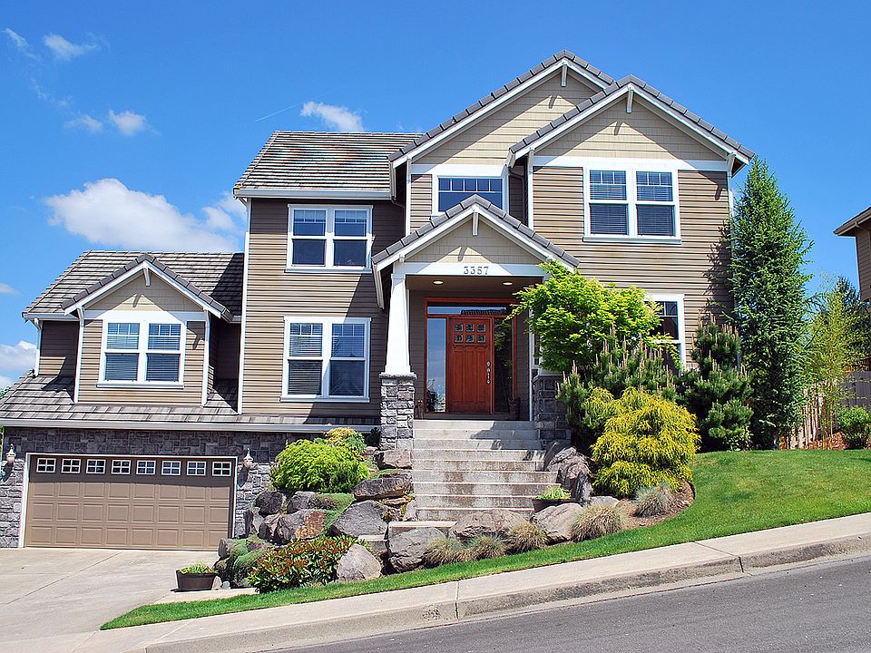 Four Car Garage