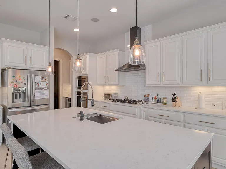 2117 McBee St — Photo 3