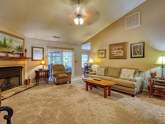 3rd image of 149 Fagans Creek Dr