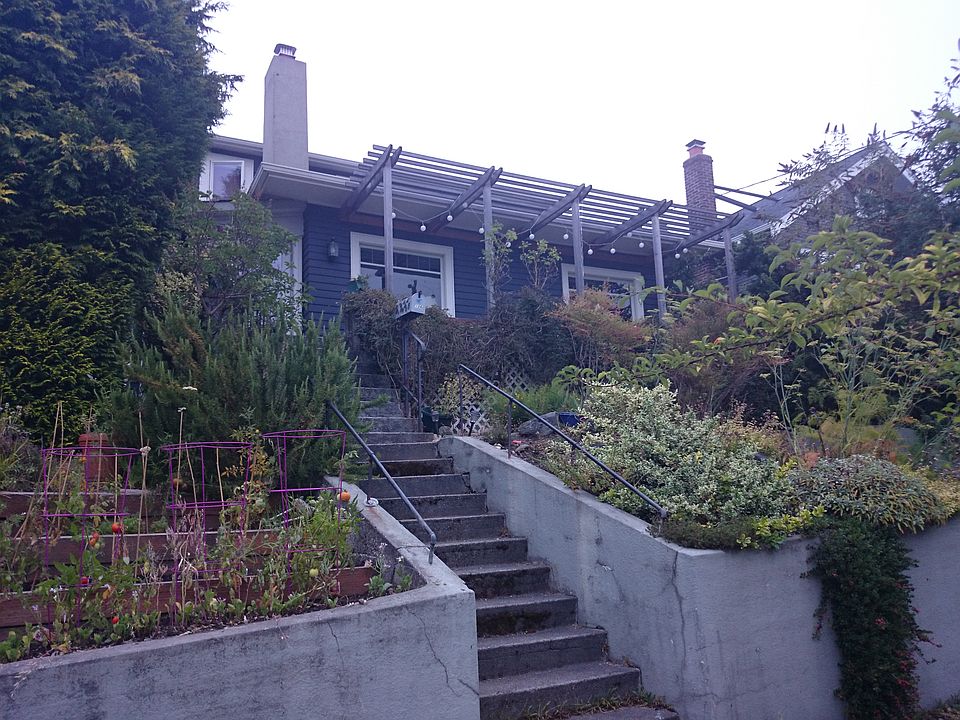 2nd image of 106 N 77th St