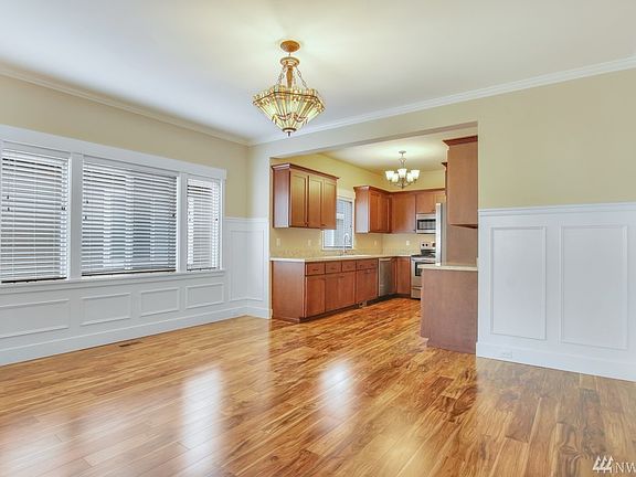 Over sized dining room is perfect for all your entertaining needs.