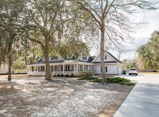 5513 Tara Rd, Waycross, GA 31503