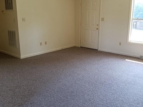 4th image of 315 Cedarbrook Dr