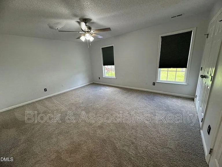 4804 Tanglewood Oaks St — Photo 8