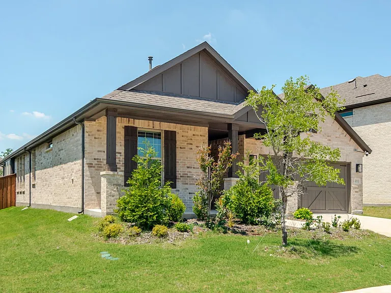 4213 Petunia Way #1 — Photo 3