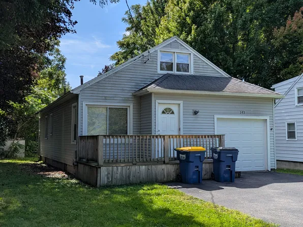145 River Meadow Dr, Rochester, NY 14623