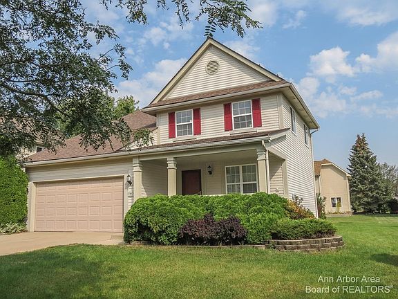 2nd image of 8601 Somerset Ln