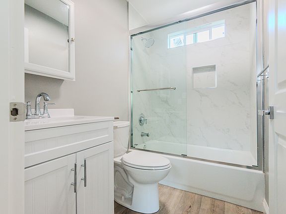 4th image of 10304 S Gramercy Pl #10306